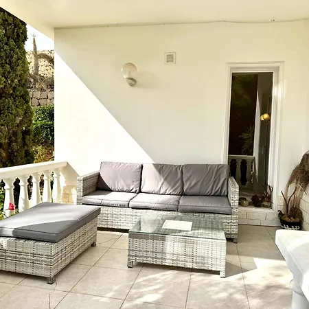 Tatil Evi Casa Lilo, En Jardin Grande, Con Gran Piscina Y Barbacoa *