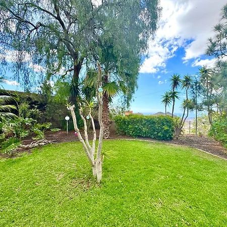 Tatil Evi Casa Lilo, En Jardin Grande, Con Gran Piscina Y Barbacoa