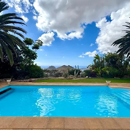 Casa Lilo, En Jardin Grande, Con Gran Piscina Y Barbacoa * Arona (Tenerife)