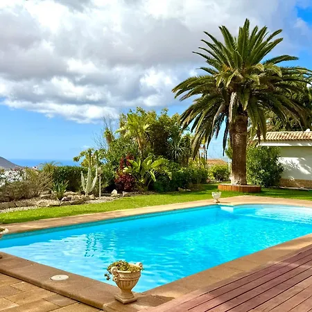 Tatil Evi Casa Lilo, En Jardin Grande, Con Gran Piscina Y Barbacoa *